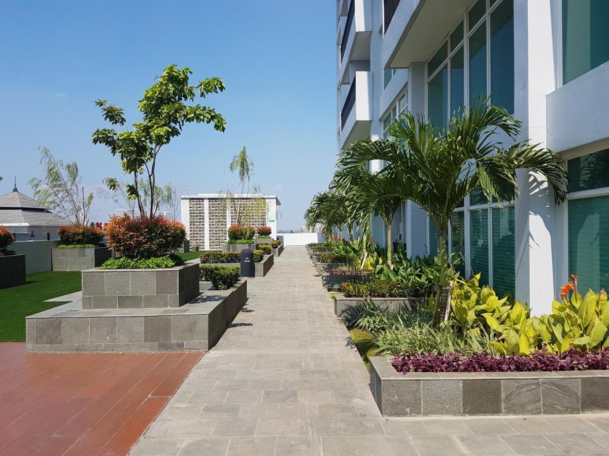 Elegant Studio Apartment At Tree Park City Cikokol By Travelio Tangerang Luaran gambar
